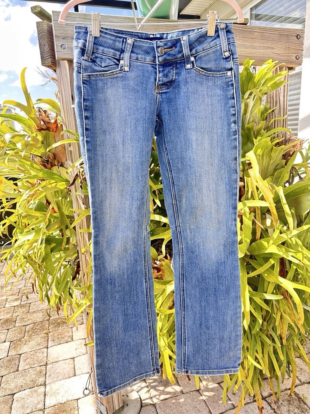 Vintage Candie's Low Rise Flare Jeans Size 3 Medium Wash Stretch Y2K